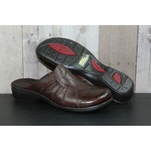 Clarks Artisan Good Year Womens Sz 9 Burgundy Pebbled Wedge Mules Shoes Slip On